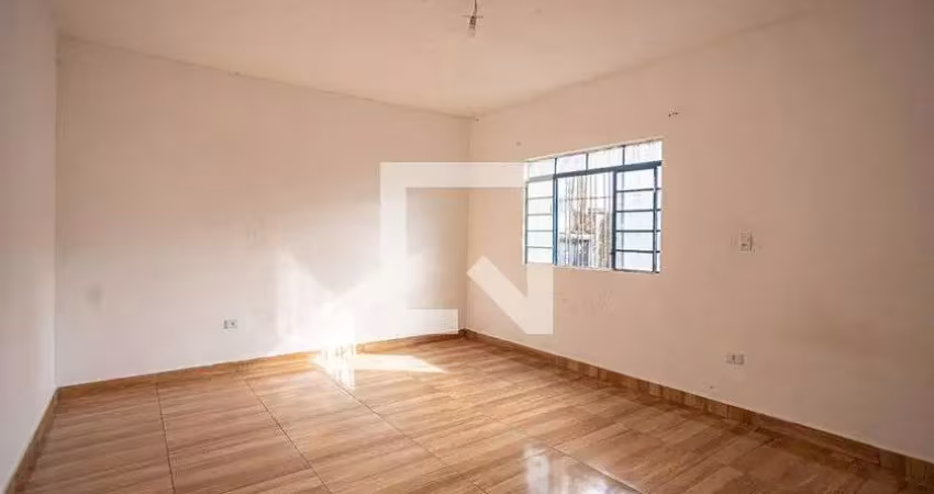 Casa com 1 quarto para alugar na Rua Cerqueira César, Vila Menck, Osasco