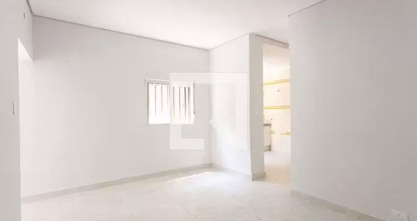 Casa com 2 quartos para alugar na Rua Lourenço Vaz, Tatuapé, São Paulo