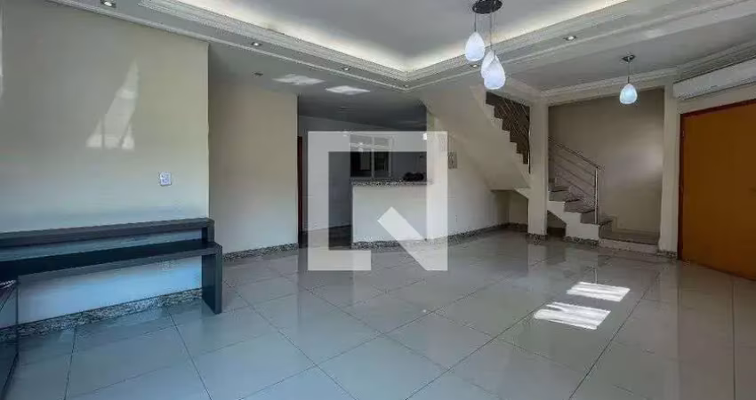 Casa com 4 quartos para alugar na Avenida Nossa Senhora da Conceição, Alvorada, Contagem