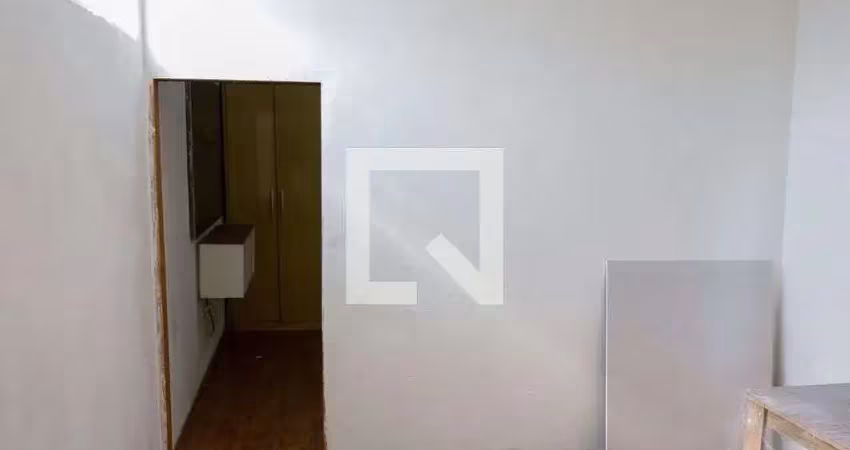 Casa com 1 quarto para alugar na Rua Elza Fagundes Moraes, Jardim Roberto, Osasco