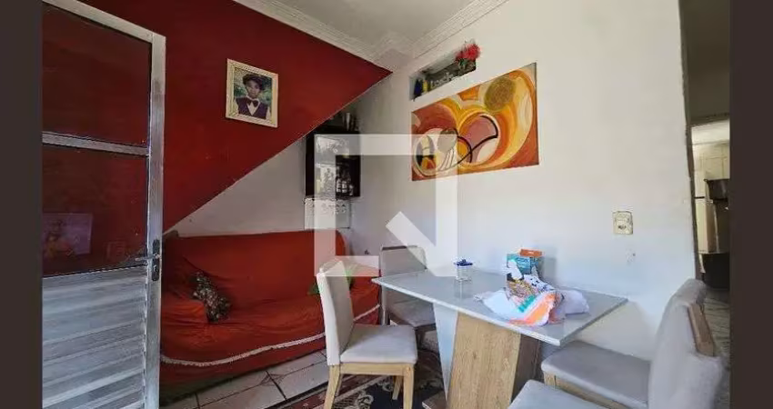 Casa com 2 quartos para alugar na Rua Waldemar Falcão, Rio Vermelho, Salvador
