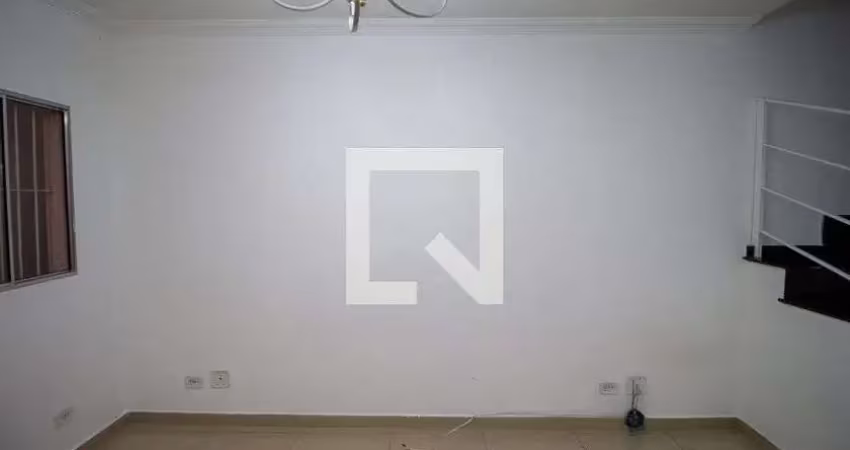 Casa com 2 quartos para alugar na Rua Santo Antônio de Itaberava, Itaquera, São Paulo