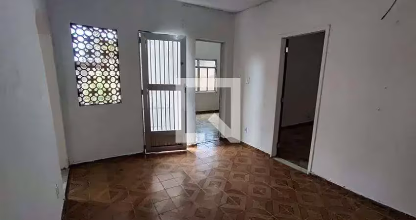 Casa com 2 quartos para alugar na Rua dos Biólogos, Taquara, Rio de Janeiro