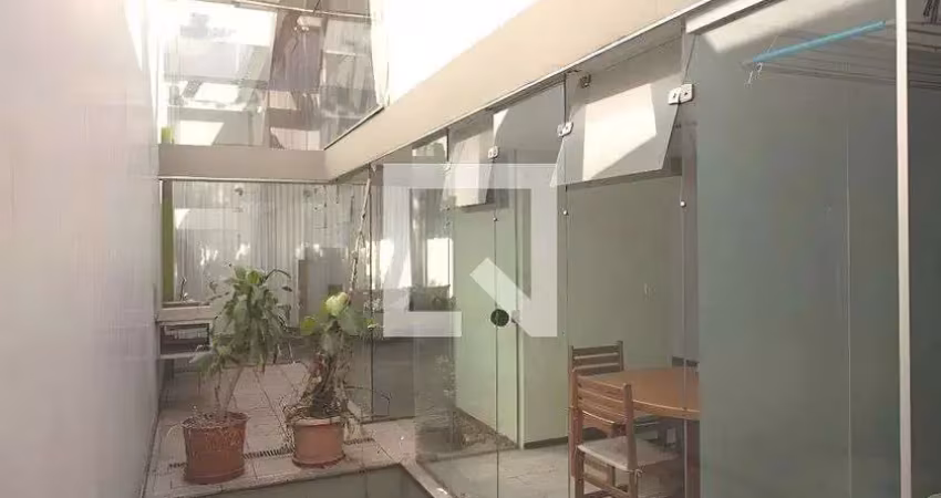 Casa com 4 quartos para alugar na Rua Maturi, Moema, São Paulo