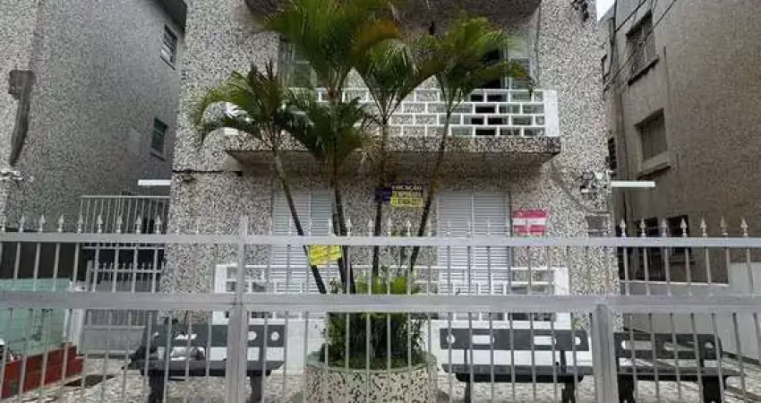 Apartamento no boqueirão, 1 dorm, reformado, 2° andar de escada, varanda, 47m²