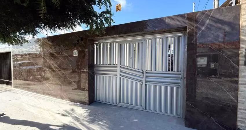 Casa com 4 quartos à venda na Rua Salvelina dos Santos, 117, Farolândia, Aracaju