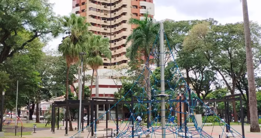 Apartamento com 4 quartos à venda na Praça Rocha Pombo, 15, Zona 01, Maringá