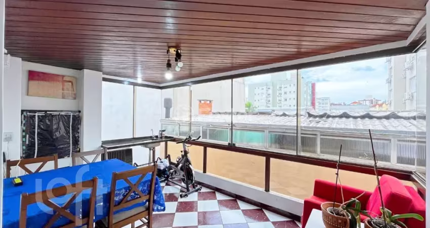 Vende-se: apartamento de 3 quartos com suíte e vaga  no bairro petrópolis.
