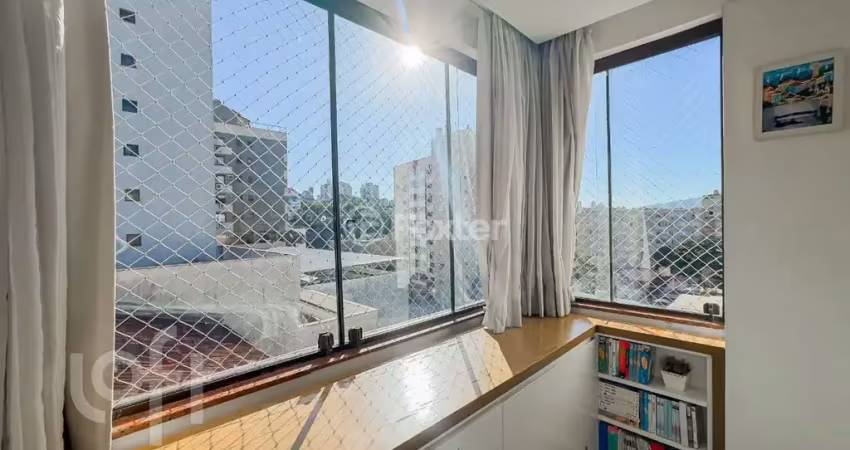 Vende-se: apartamento de 3 quartos com suíte no bairro petrópolis.