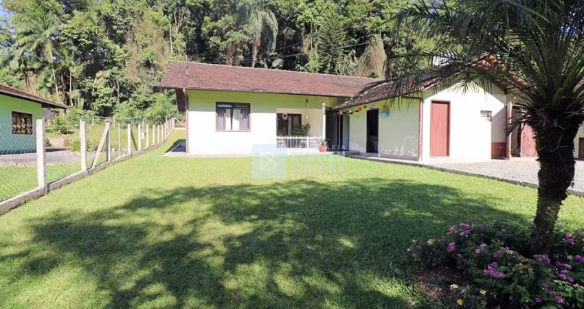 Chácara / sítio com 3 quartos à venda na Vila Itoupava, Blumenau 