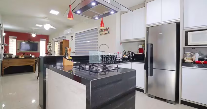 Casa com 3 quartos à venda no Velha Central, Blumenau 