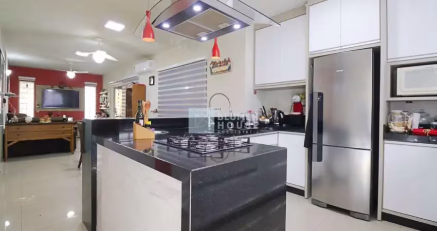 Casa com 3 quartos à venda no Velha Central, Blumenau 