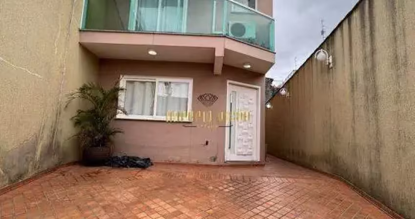 Sobrado à venda com 3 dormitórios, sendo 2 suítes no bairro sitio paredão em ferraz de vasconcelos -sp
