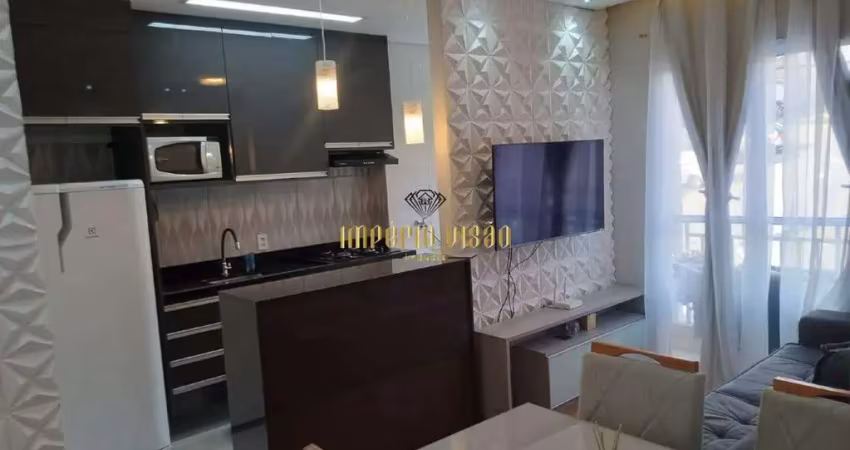 Apartamento à venda no 1° andar com 2 dormitórios, sala com sacada no condomínio clube, próximo a estação de ferraz de vasconcelos-sp