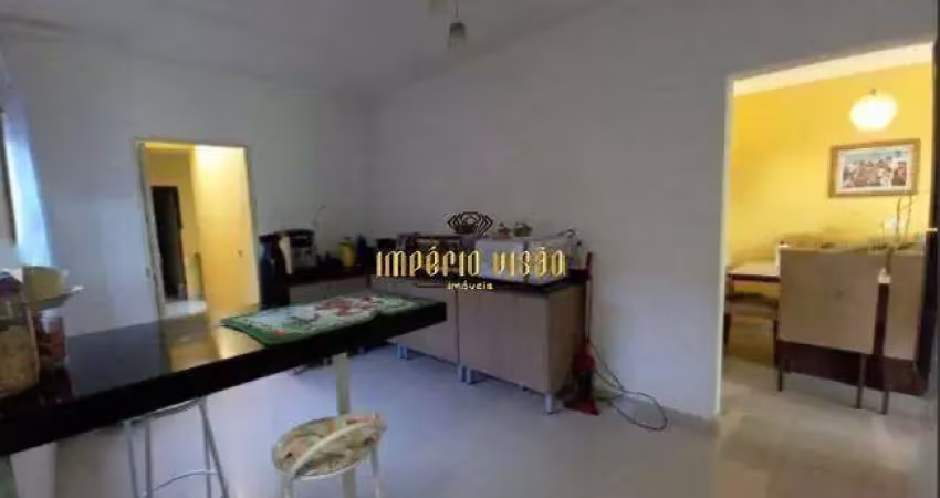 Sobrado à venda com 4 dormitórios, sendo 1 suíte com hidromassagem e 5 vagas de garagem no jardim santa helena - poá - sp