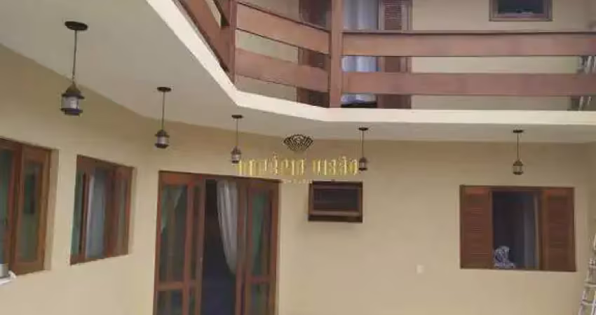 Casa mobiliada á venda com 4 dormitórios sendo 1 suíte, piscina, salão de festas, forno a lenha, churrasqueira no bairro jardim vitoria - suzano - sp