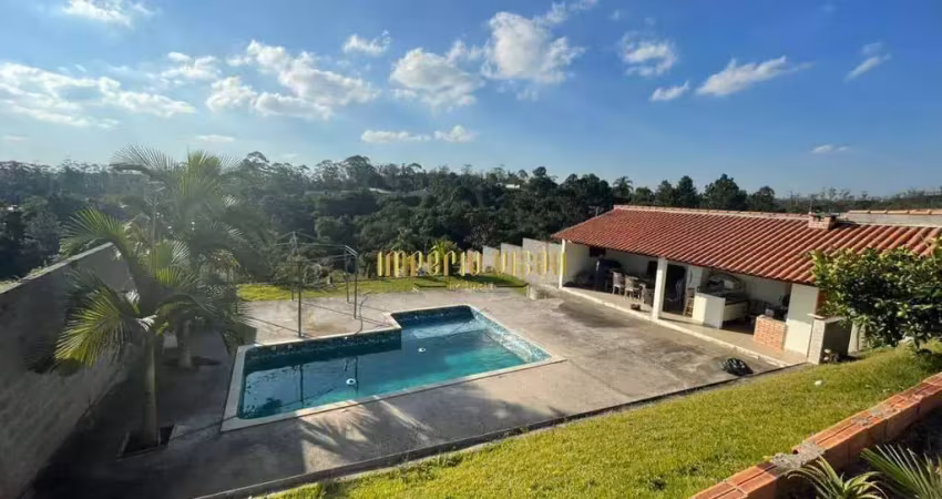 Casa à venda na Estrada Samuel, Fazenda Aya, Suzano