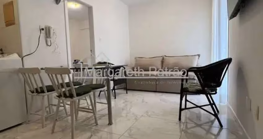 Apartamento quarto e sala mobiliado no caminho das árvores.