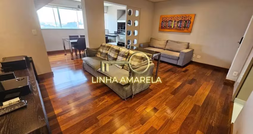 Cobertura com vista panorâmica e jacuzzi próximo ao metrô