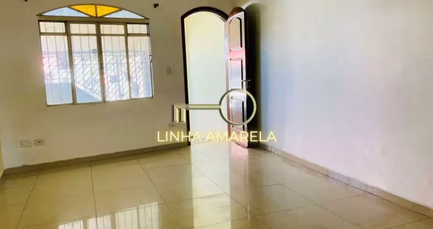 Sobrado à venda: conforto, amplitude e estilo, com 2 quartos e churrasqueira.