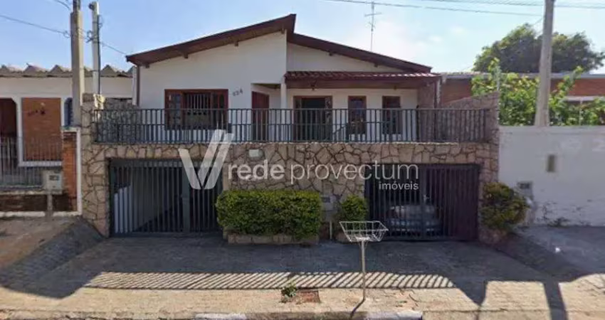 Casa com 3 quartos à venda na Rua Presidente Alves, 526, Jardim Flamboyant, Campinas