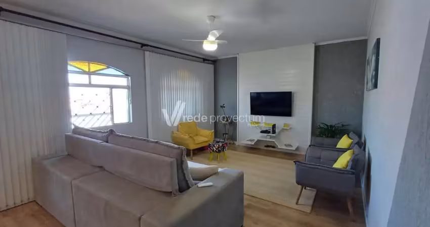Casa com 3 quartos à venda na Rua Monsenhor Antônio Mariano da Silva Camargo, 247, Jardim Carlos Lourenço, Campinas