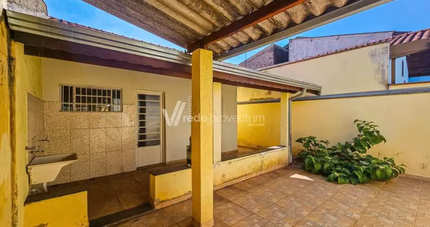 Casa comercial à venda na Orlando da Silva Gírio, 99, Conjunto Habitacional Vila Réggio, Campinas