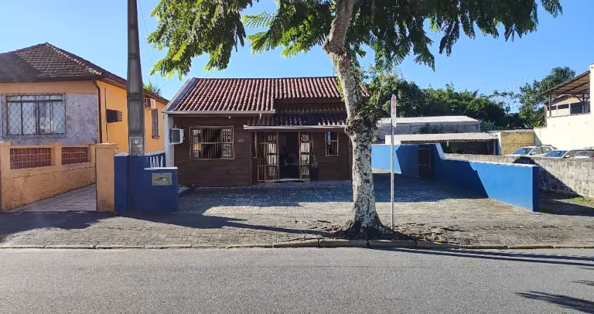 Casa comercial com 3 salas à venda na Rua Geral do Forte, 313, Centro, São Francisco do Sul