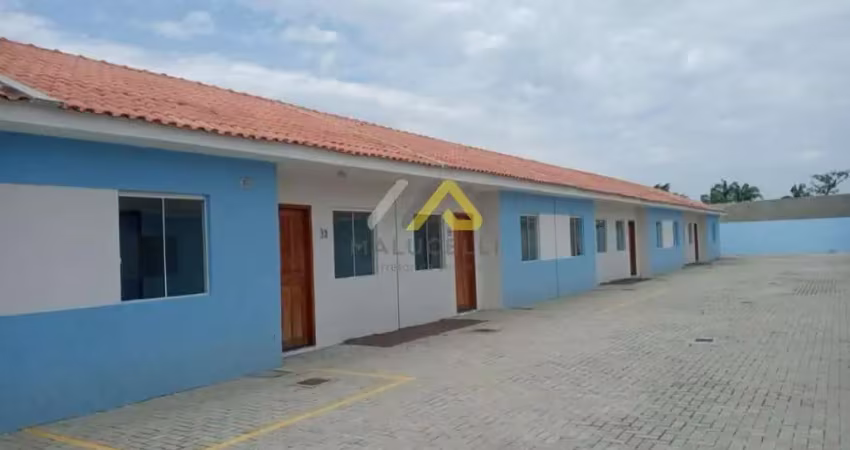 Casa em condomínio, bem localizado próximo ao centro de guaratuba.
