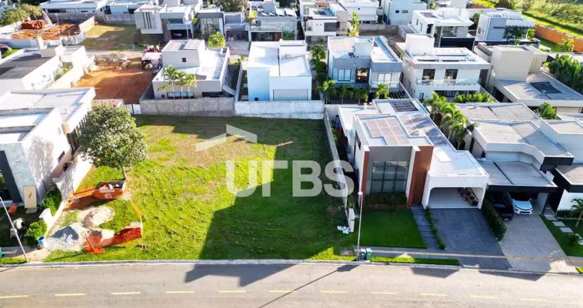 Lote residencial super bem localizado com 423,14 m2 no portal do sol green !