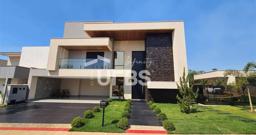 Casa com 3 quartos à venda na Rua J-16, Residencial Parqville Jacarandá, Aparecida de Goiânia