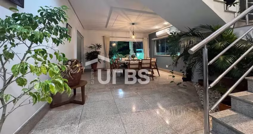 Casa em condomínio fechado com 5 quartos à venda na Rua SB 37, Loteamento Portal do Sol II, Goiânia
