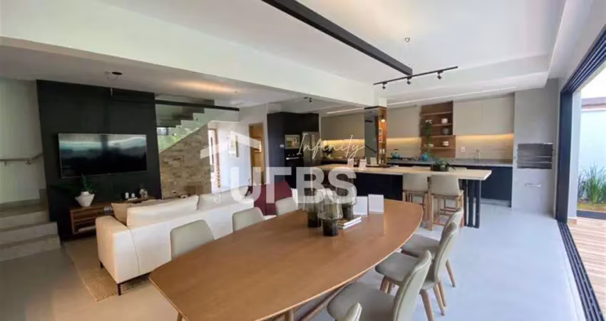 Casa em condomínio fechado com 3 quartos à venda na Rua JL-07, Residencial Jardins Lyon, Aparecida de Goiânia