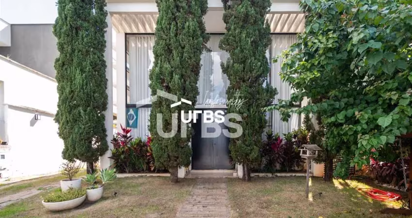 Casa em condomínio fechado com 5 quartos à venda na Rua SB 37, Loteamento Portal do Sol II, Goiânia