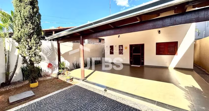 Casa com 3 quartos à venda na Rua Maria Mendes de Moura, Residencial Arco Verde, Goiânia