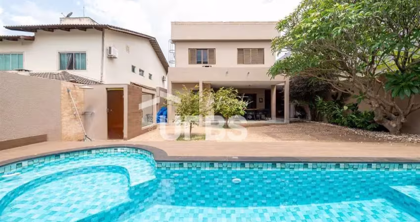 Casa em condomínio fechado com 4 quartos à venda na Rua SB 28, Loteamento Portal do Sol II, Goiânia