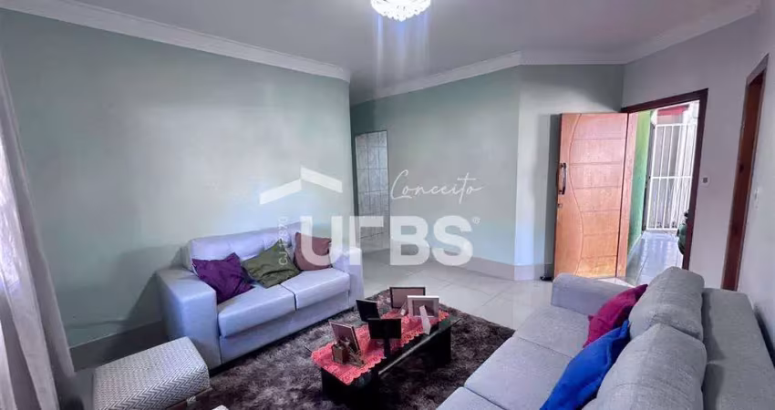 Casa com 4 quartos à venda na Rua Tupaciguara, Jardim Ana Lúcia, Goiânia