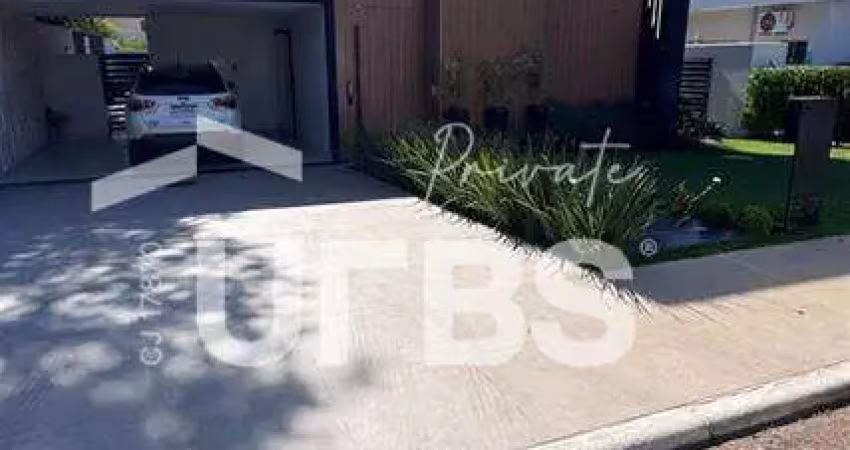 Casa em condomínio fechado com 4 quartos à venda na Avenida Diógenes Dolival Sampaio, Jardins Atenas, Goiânia