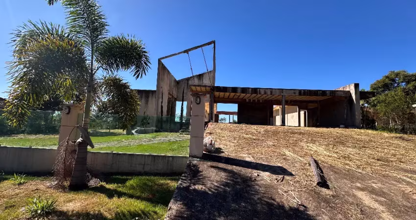 Chacára a venda na estância aroeira, com 4000 metros quadrados - trindade