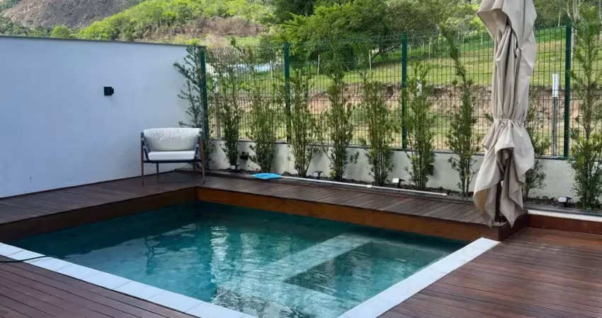 Casa alto padrão no condomínio alphaville maricá !!!