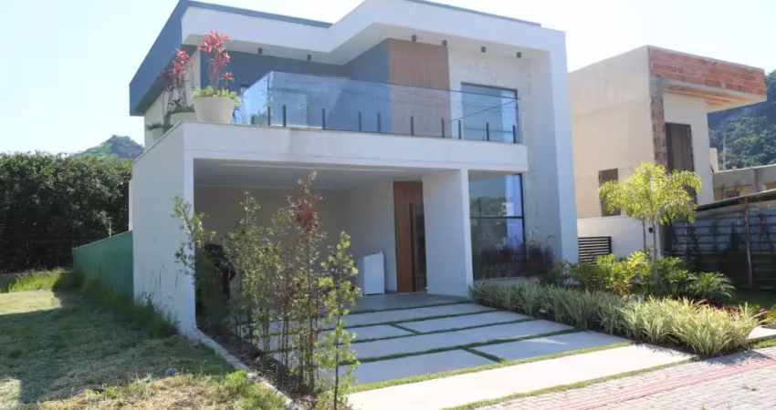 Excelente casa no condomínio terras alphaville maricá !!!