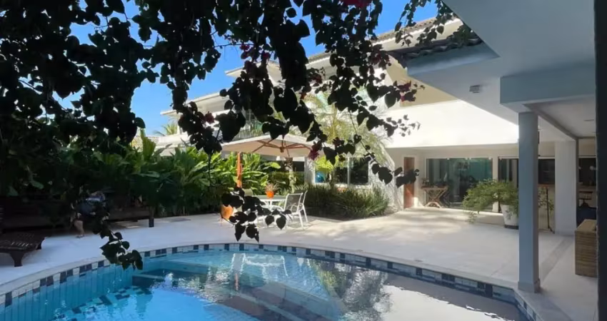 Casa de alto padrão no melhor condomínio de camboinhas - condomínio ubá camboinhas !!!