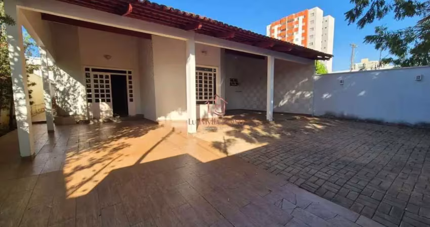 Casa com 4 quartos na 108 sul, próxima à unitins e colégios