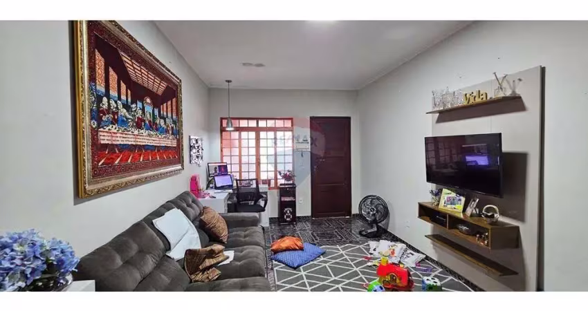Casa com 2 quartos à venda na Avenida César Martins Pirajá, 1073, Jardim Aeroporto III, Franca
