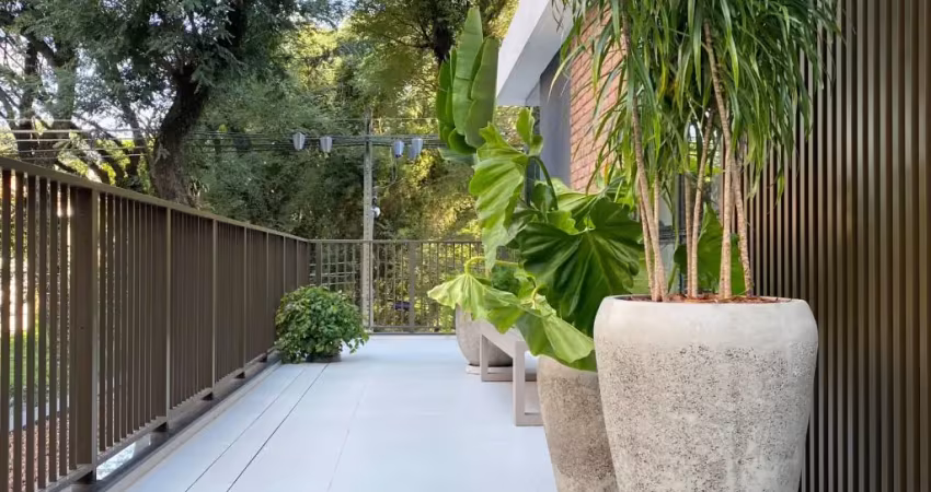 Garden com 3 suítes em condomínio alto padrão no bigorrilho