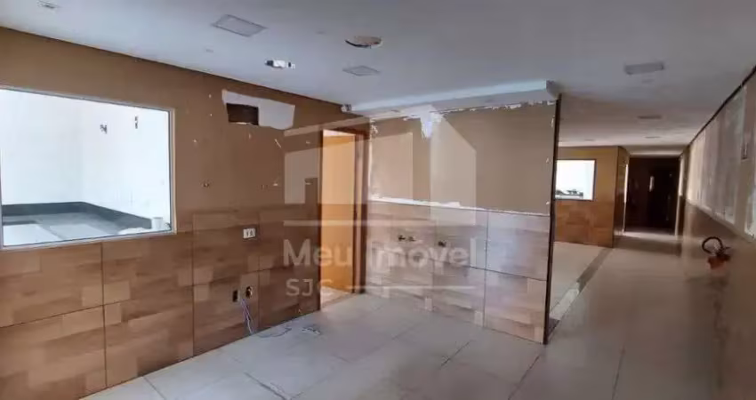 Sala comercial com 9 salas para alugar na Rua Alfredo Schurig, 01, Centro, Jacareí