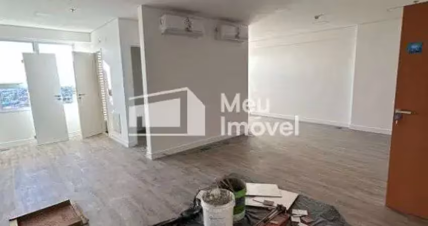 Sala comercial com 2 salas para alugar na Rua Tiradentes, 299, Centro, Jacareí