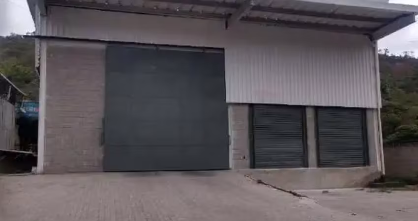 Barracão / Galpão / Depósito para alugar em Itaipava, Petrópolis 