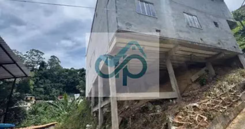 Kitnet / Stúdio à venda no Itamarati, Petrópolis 