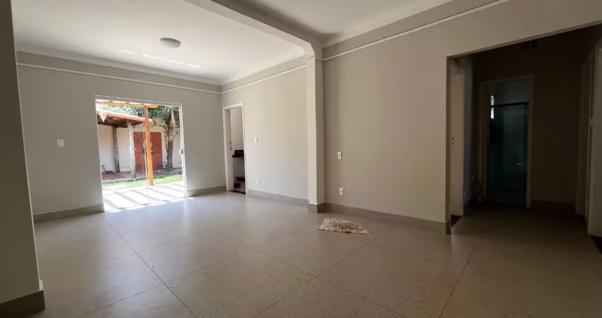 Oportunidade! casa no cidade jardim , 3 quartos, 1 suíte com 186m²